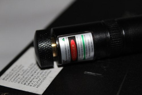 Puntero Laser Verde Corto Proyector Potente 500mw Recargable DT851